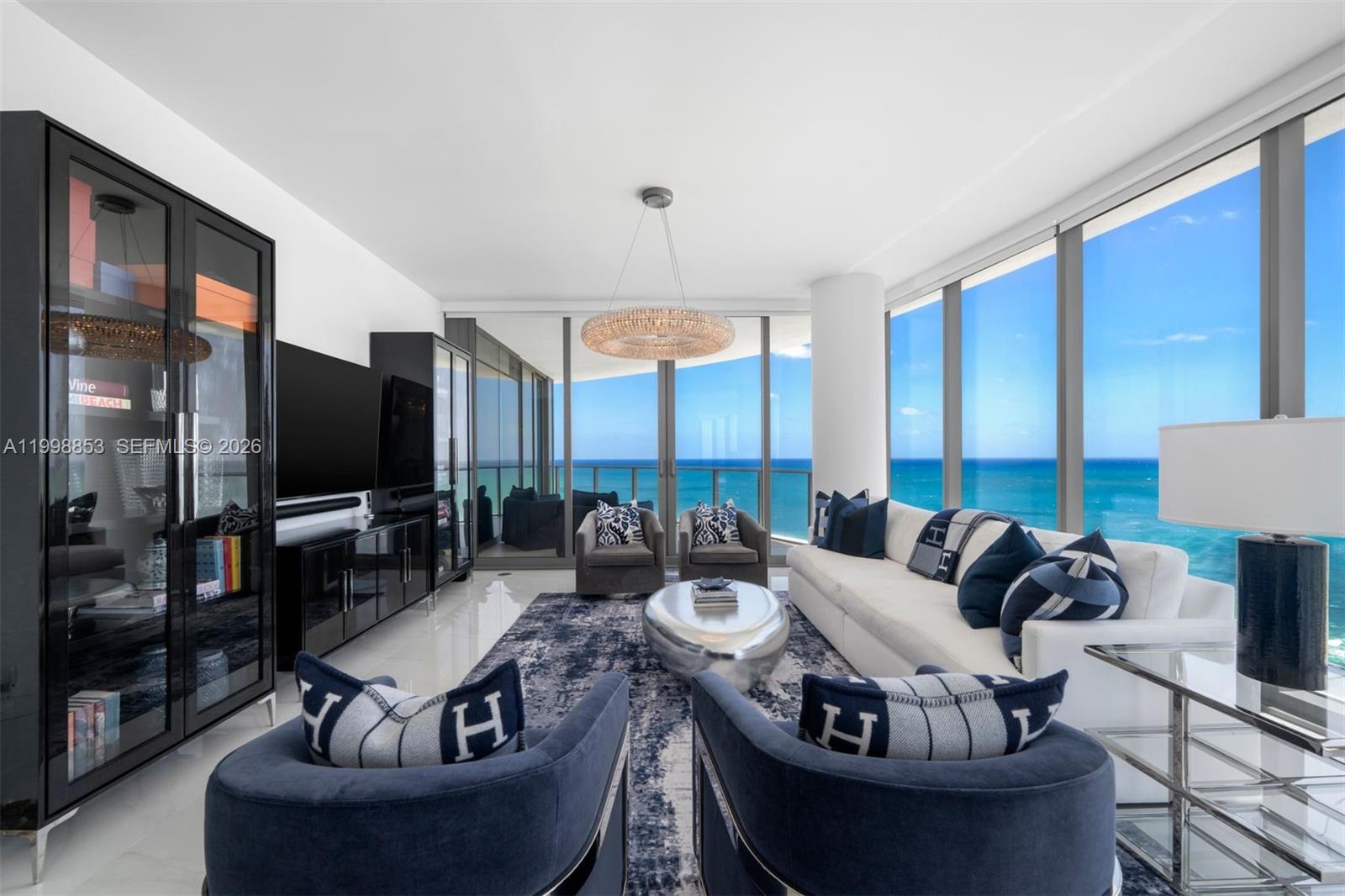 15701 COLLINS AVE #2005