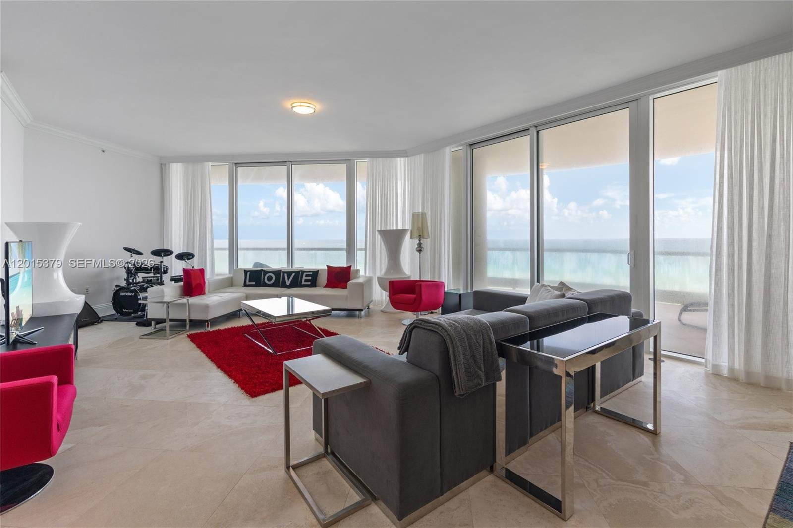 16047 COLLINS AVE #704