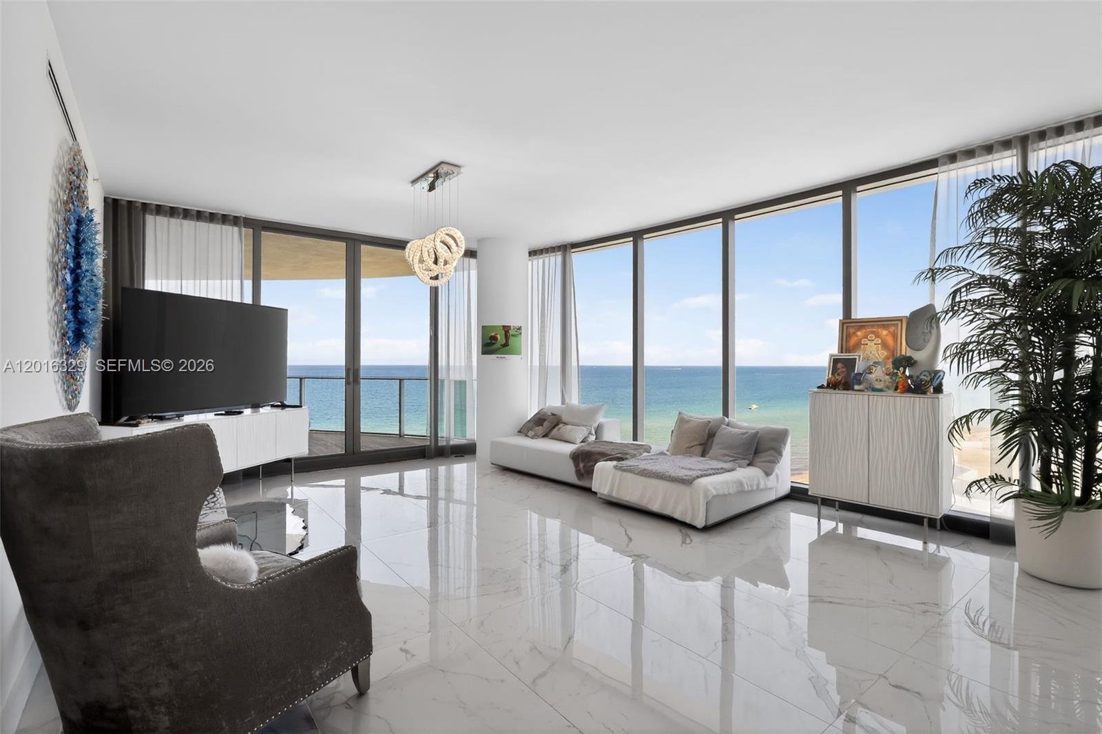 15701 COLLINS AVE #805