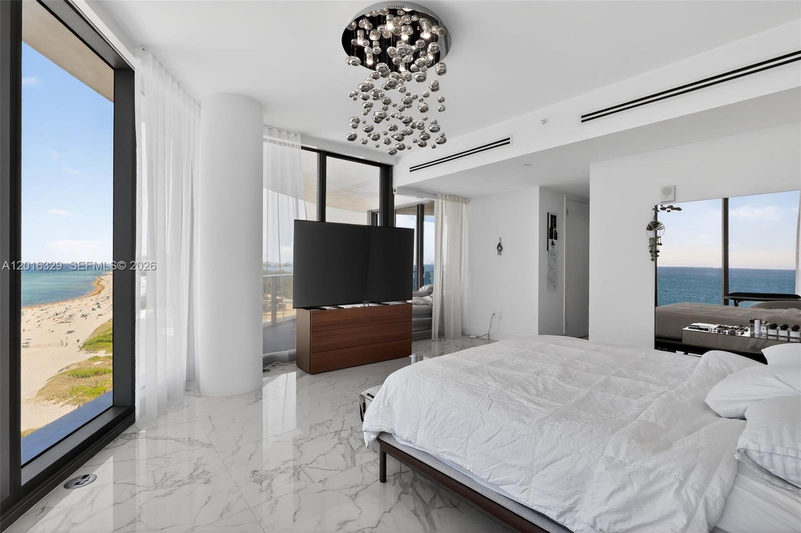 15701 COLLINS AVE #805
