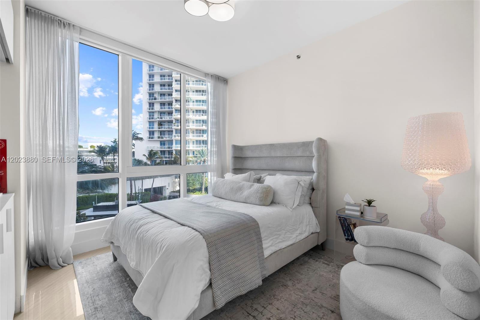 100 POINTE DR #509