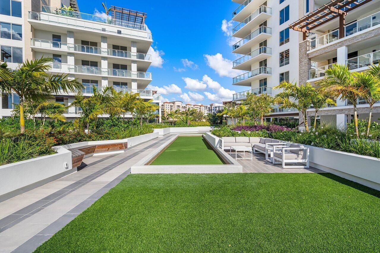 220 MIZNER #323
