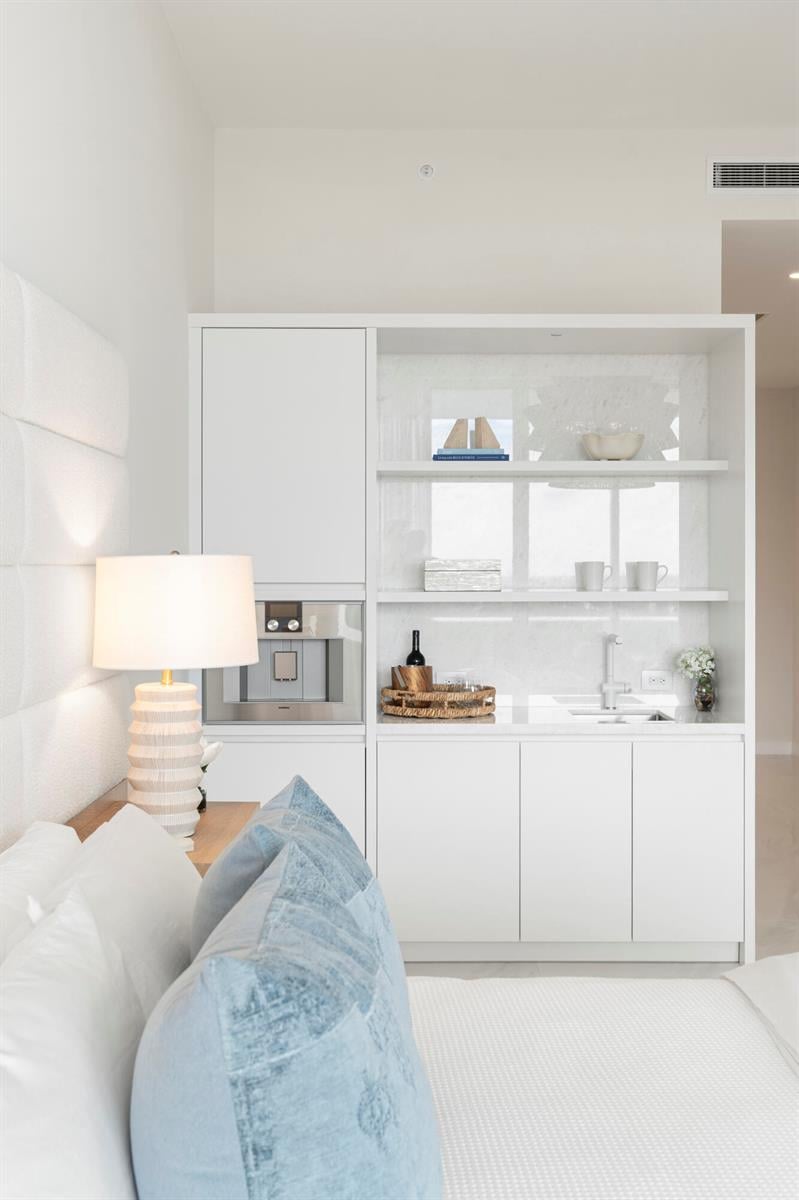 220 MIZNER #Ph922