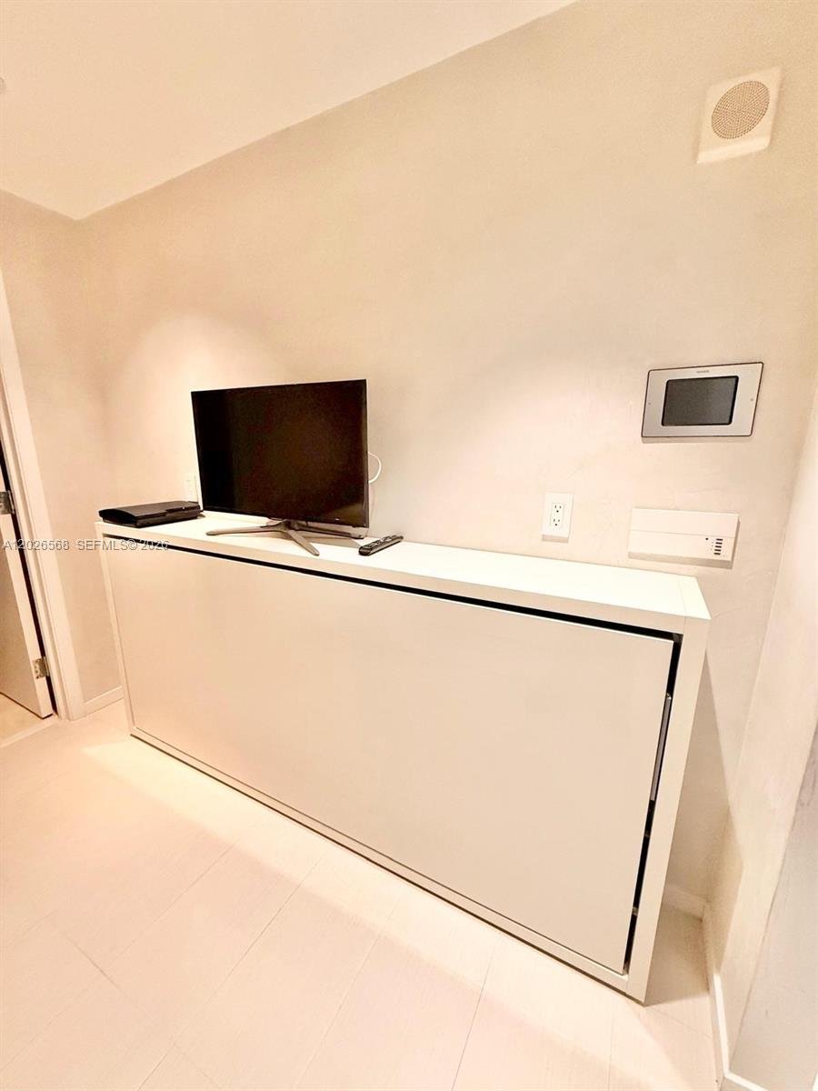 card unit