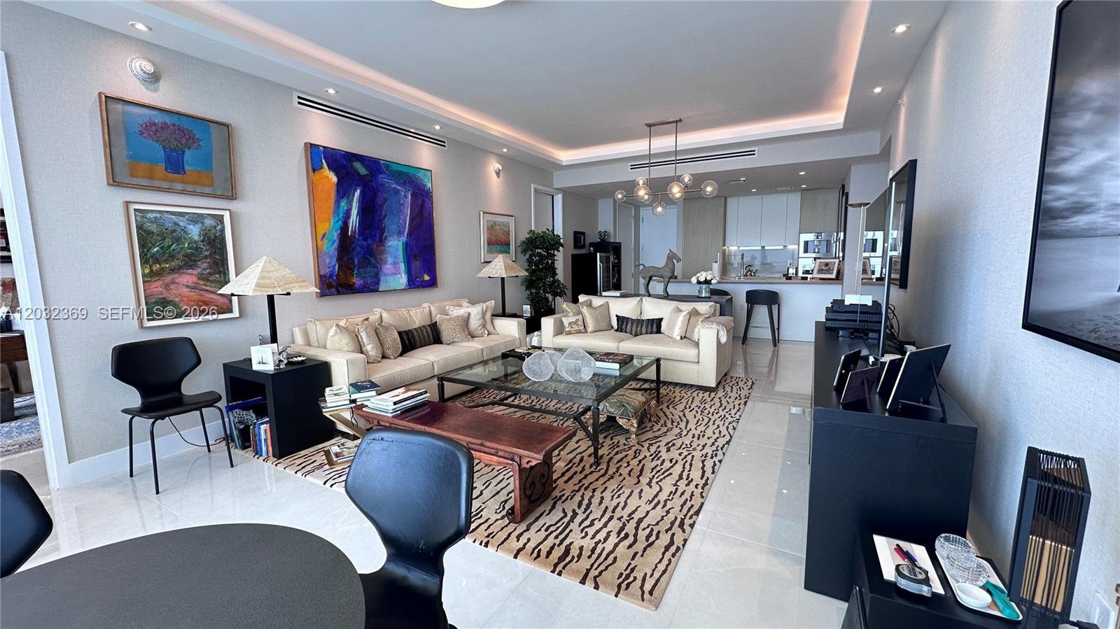 15701 COLLINS AVE #3804