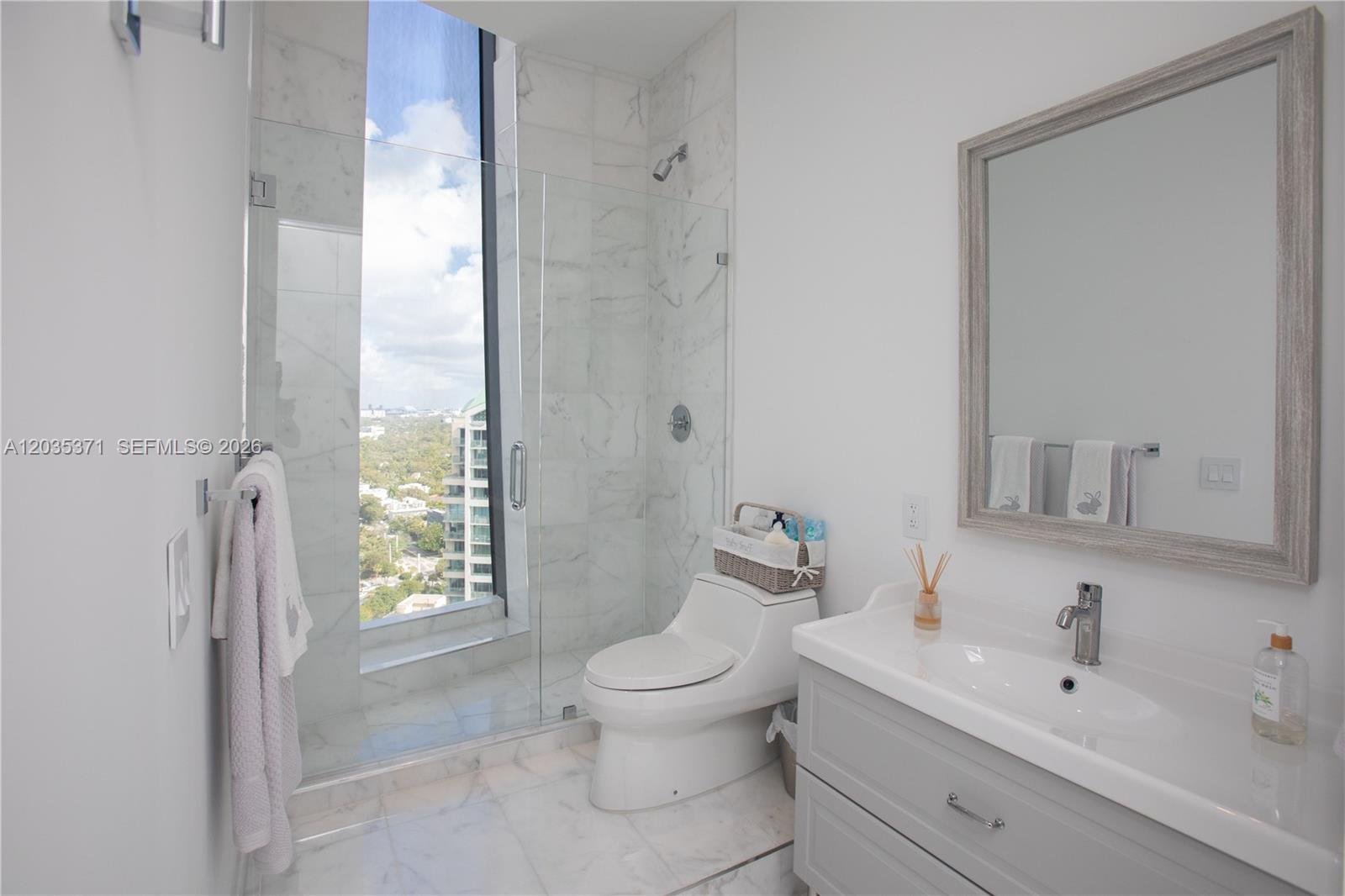 2821 BAYSHORE DR #20D