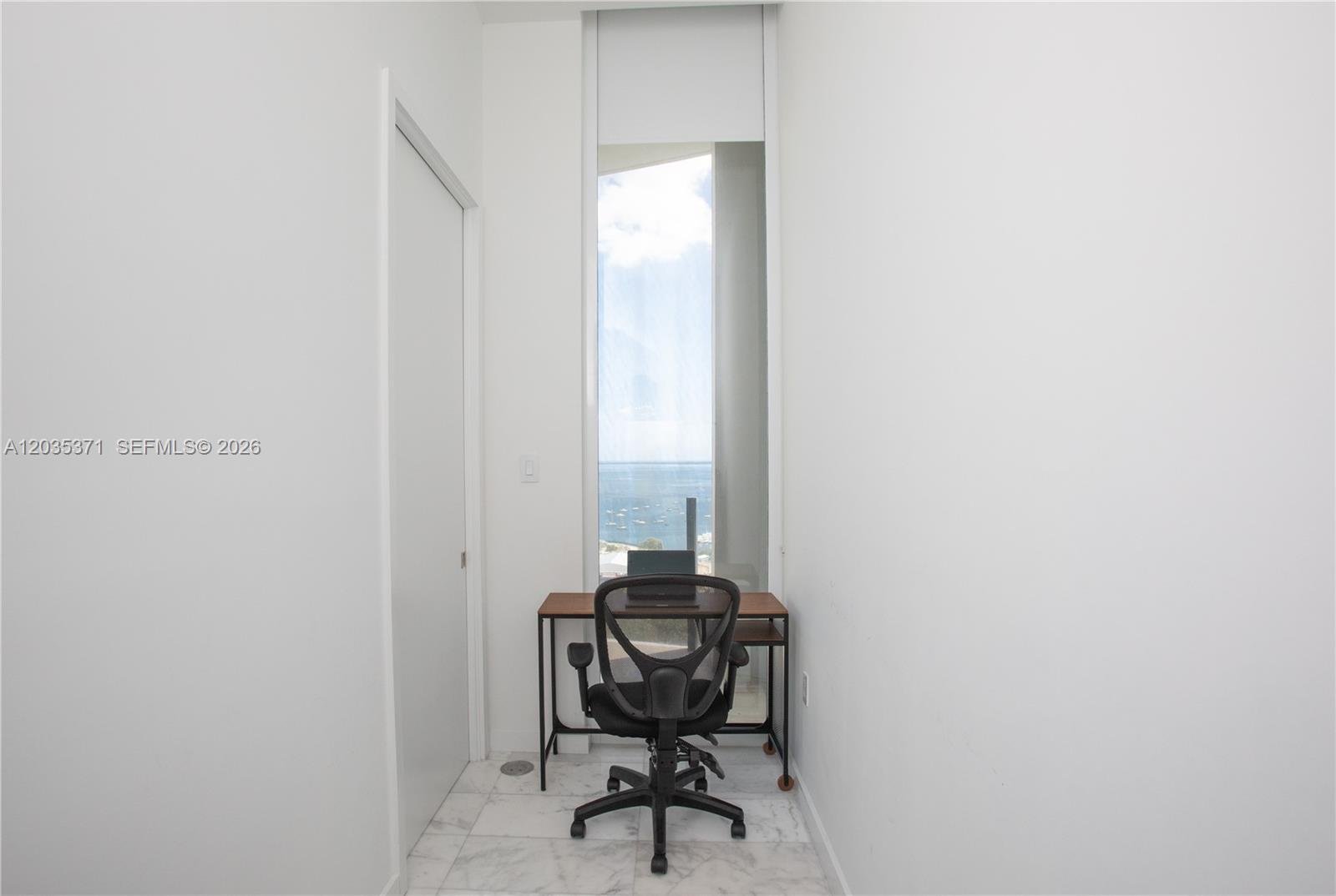 2821 BAYSHORE DR #20D