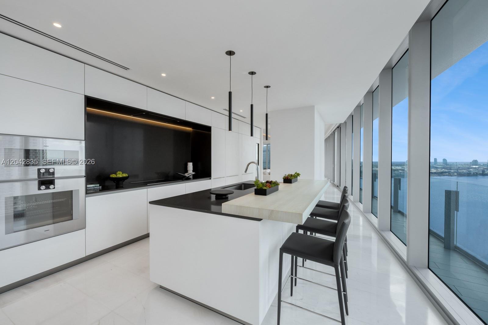 300 BISCAYNE BOULEVARD WAY #2701