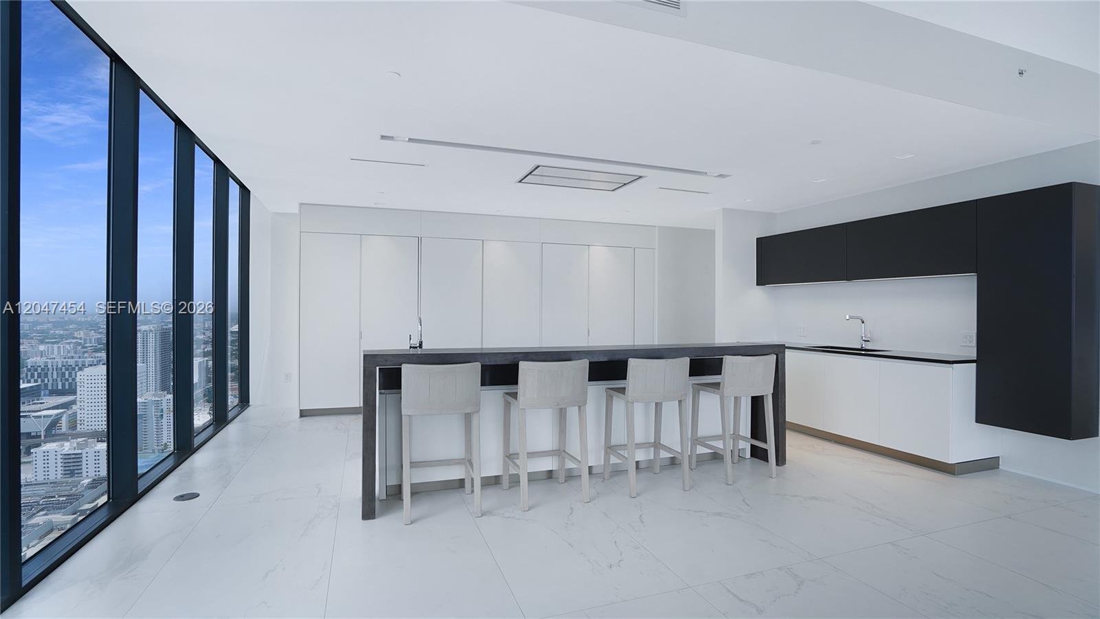 1000 BISCAYNE BLVD #4401