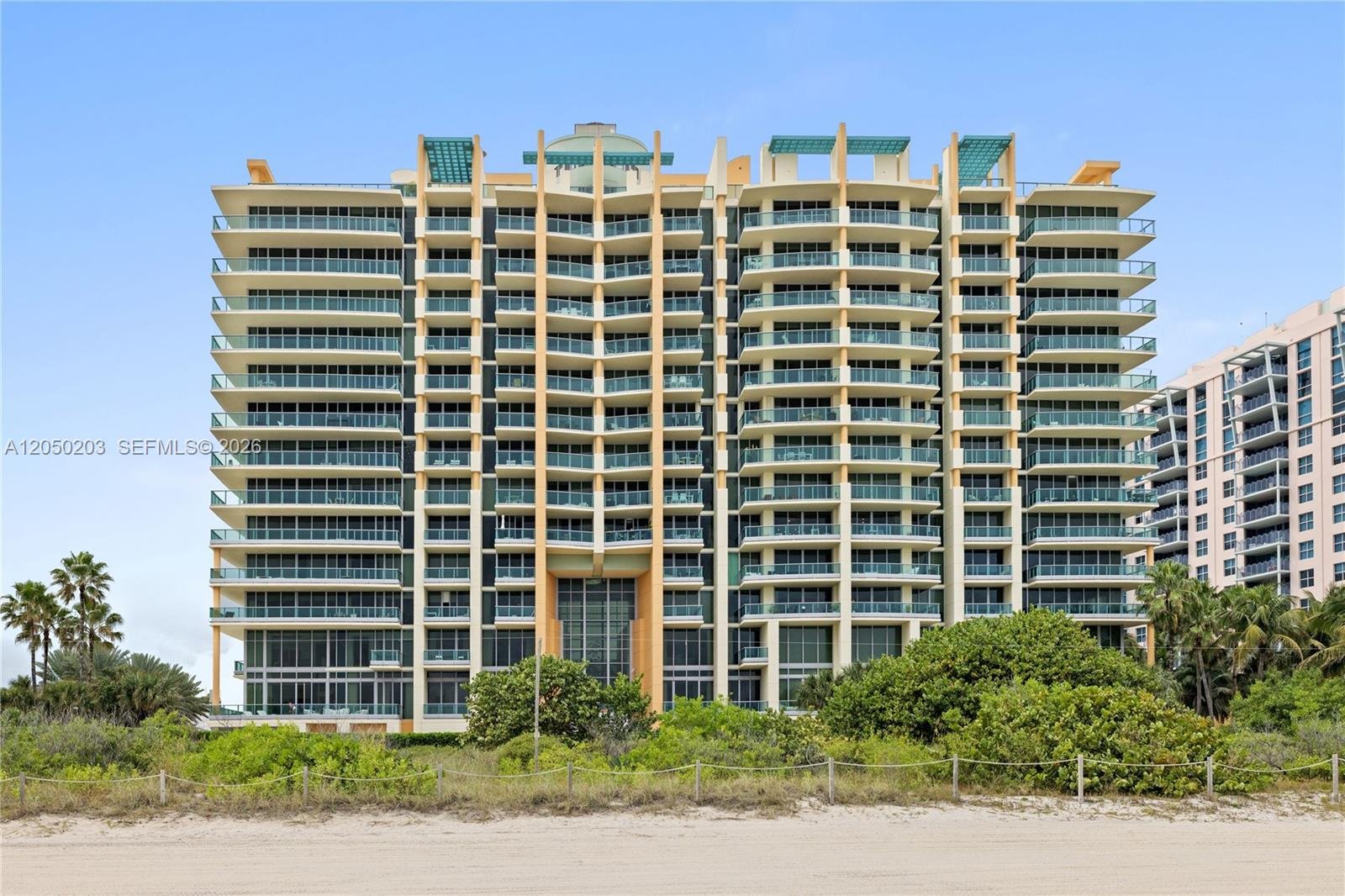 1455 OCEAN DR #1009