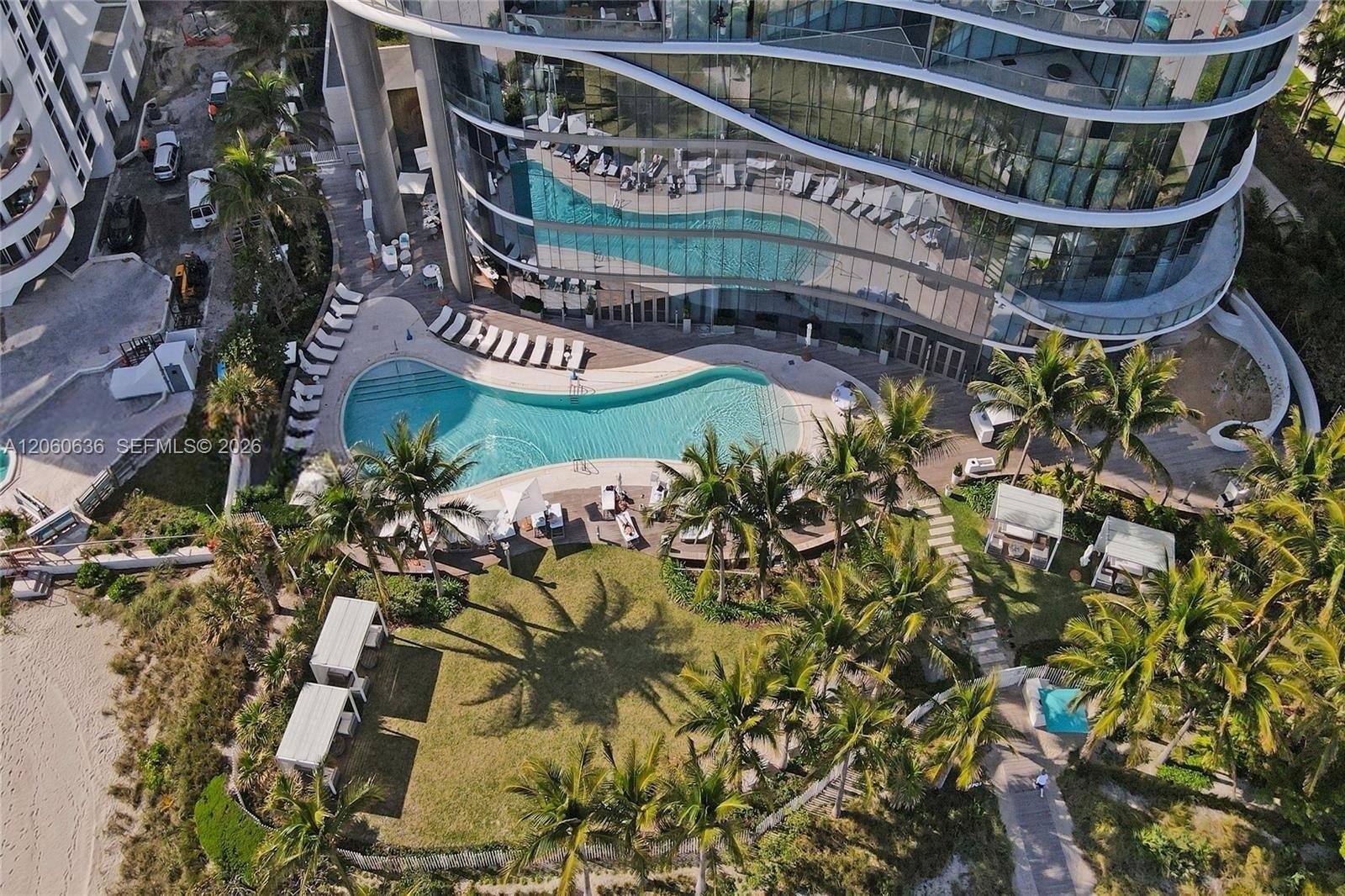15701 COLLINS AVE #4701