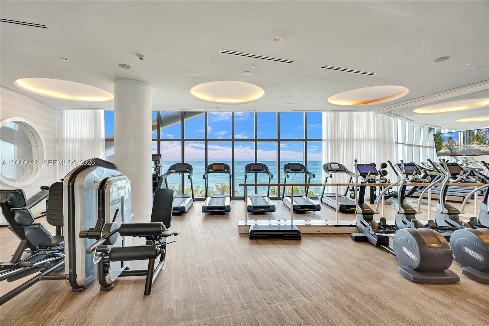15701 COLLINS AVE #4701
