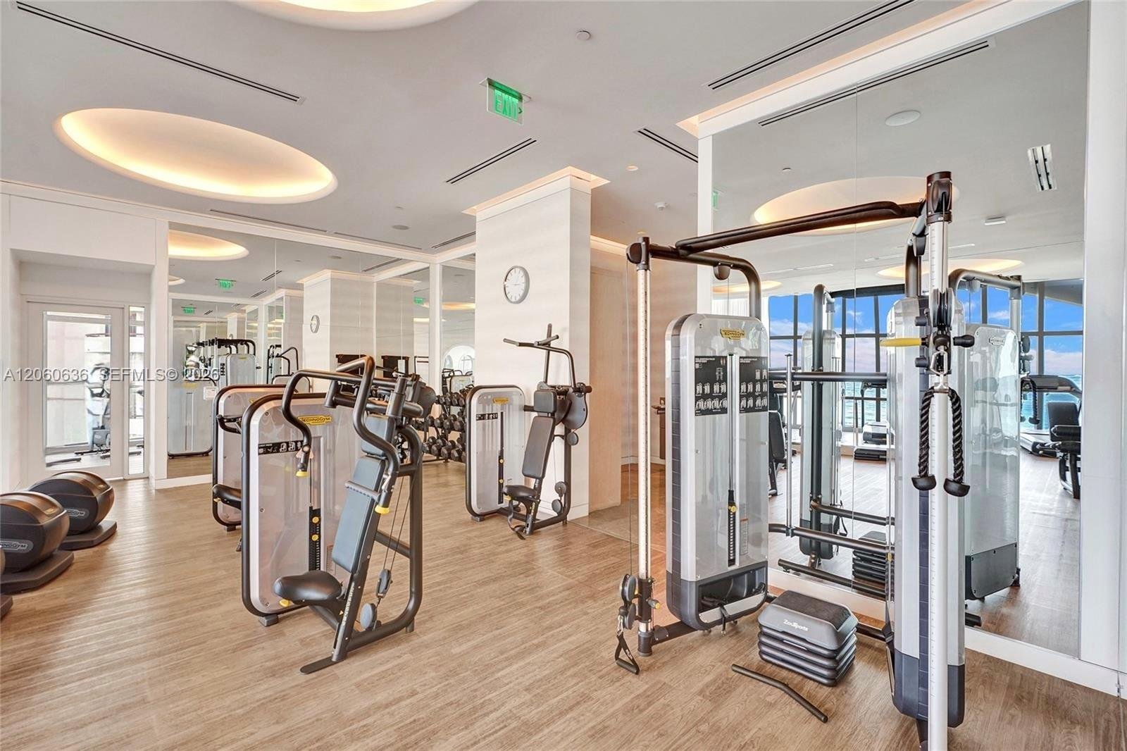 15701 COLLINS AVE #4701