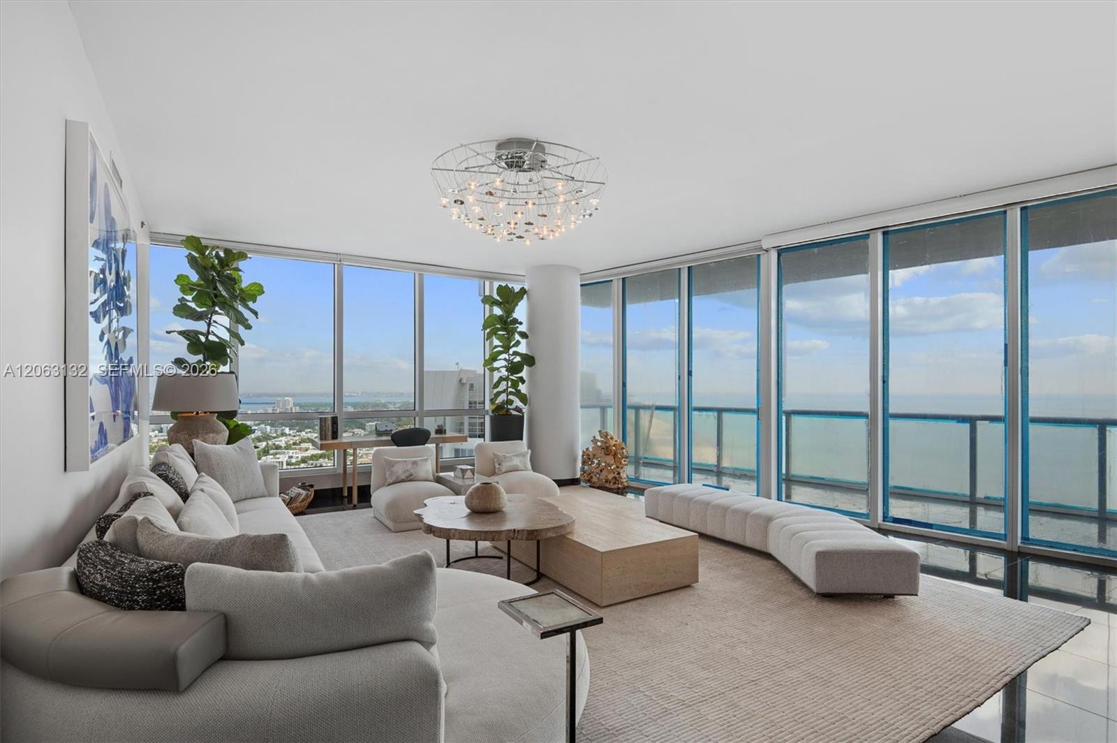 100 POINTE DR #3906