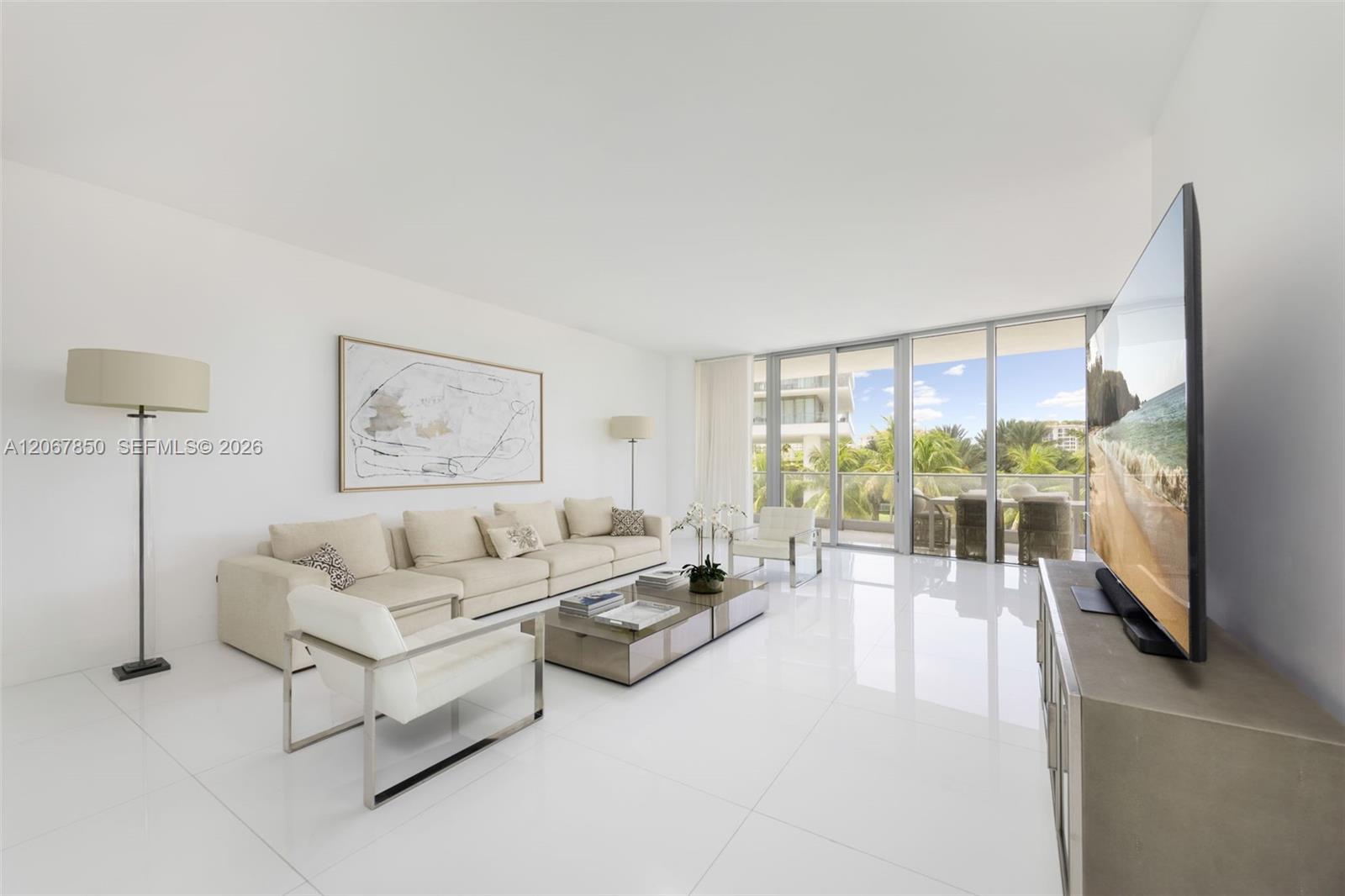 801 POINTE DR #301