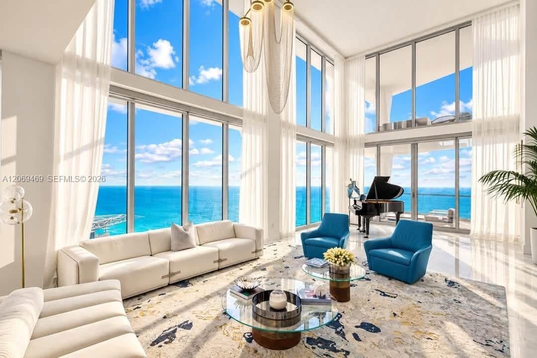 16901 COLLINS AVE #5305