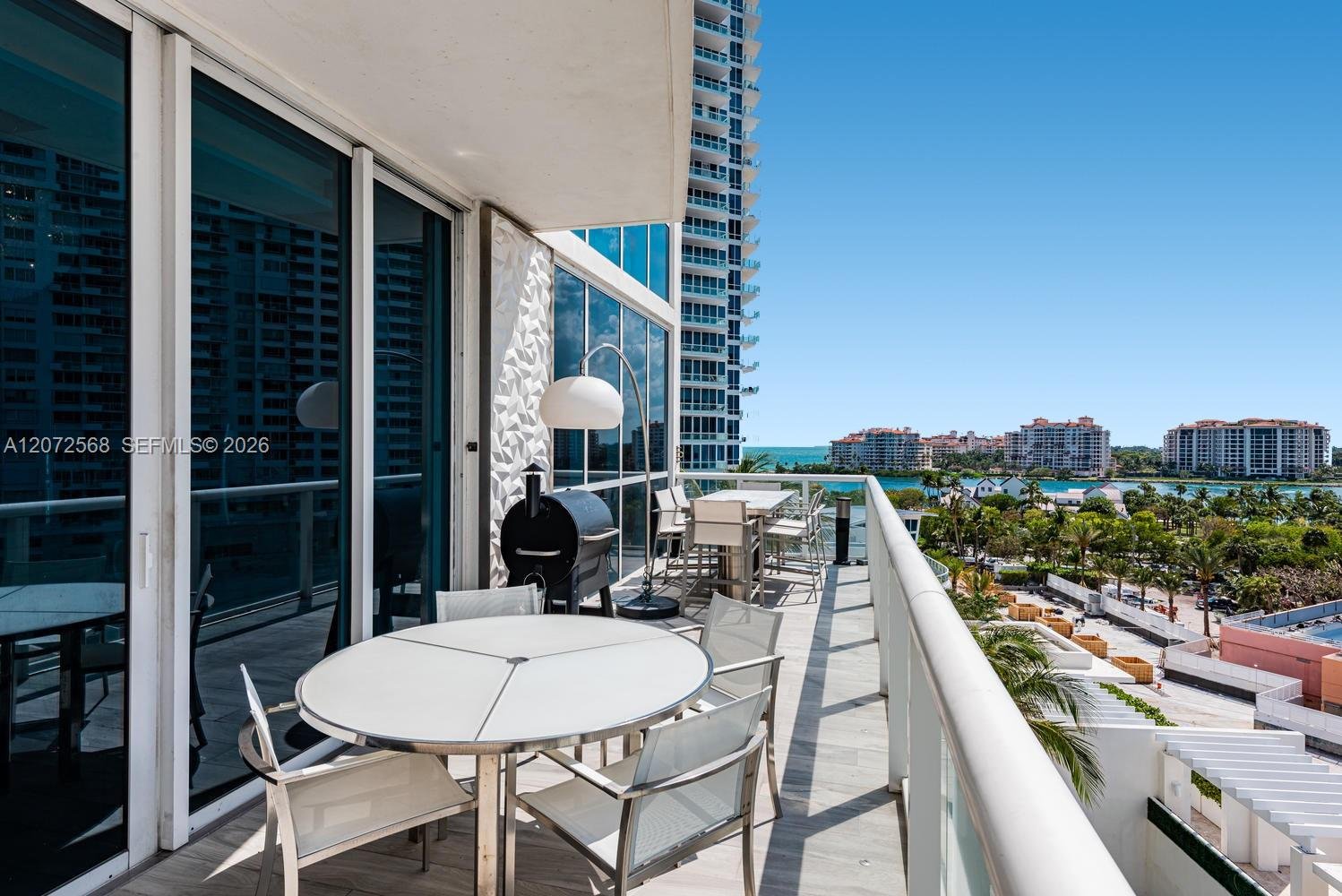 50 POINTE DR #905