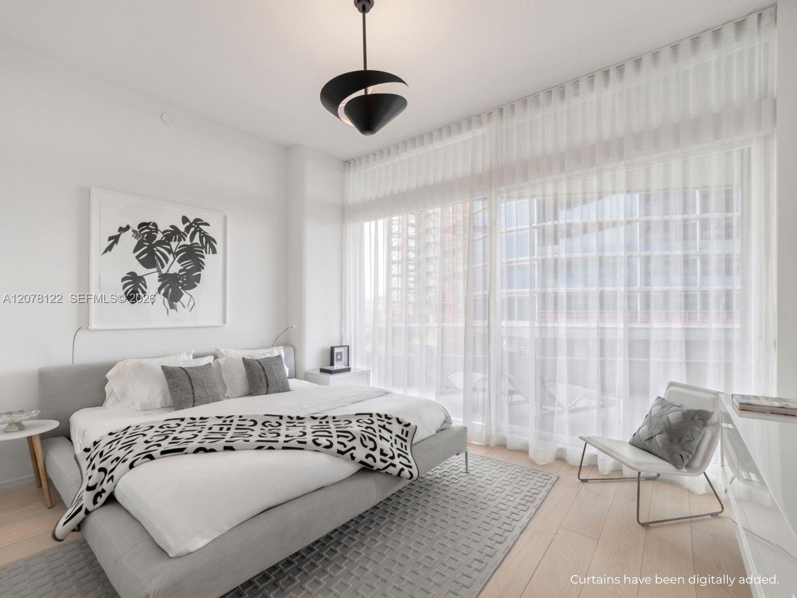 3315 COLLINS AVE #4C