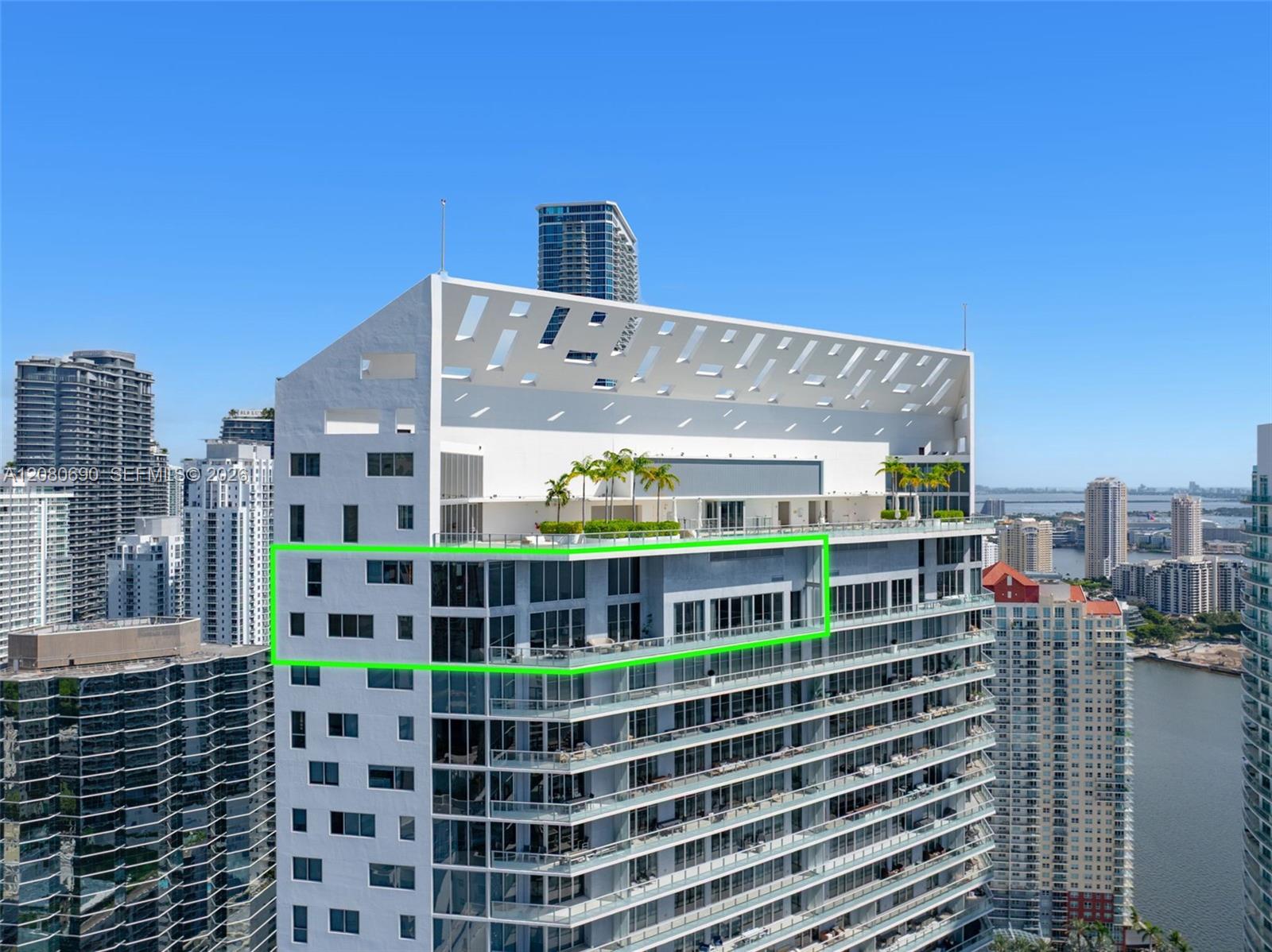 1300 BRICKELL BAY DR #PH4400