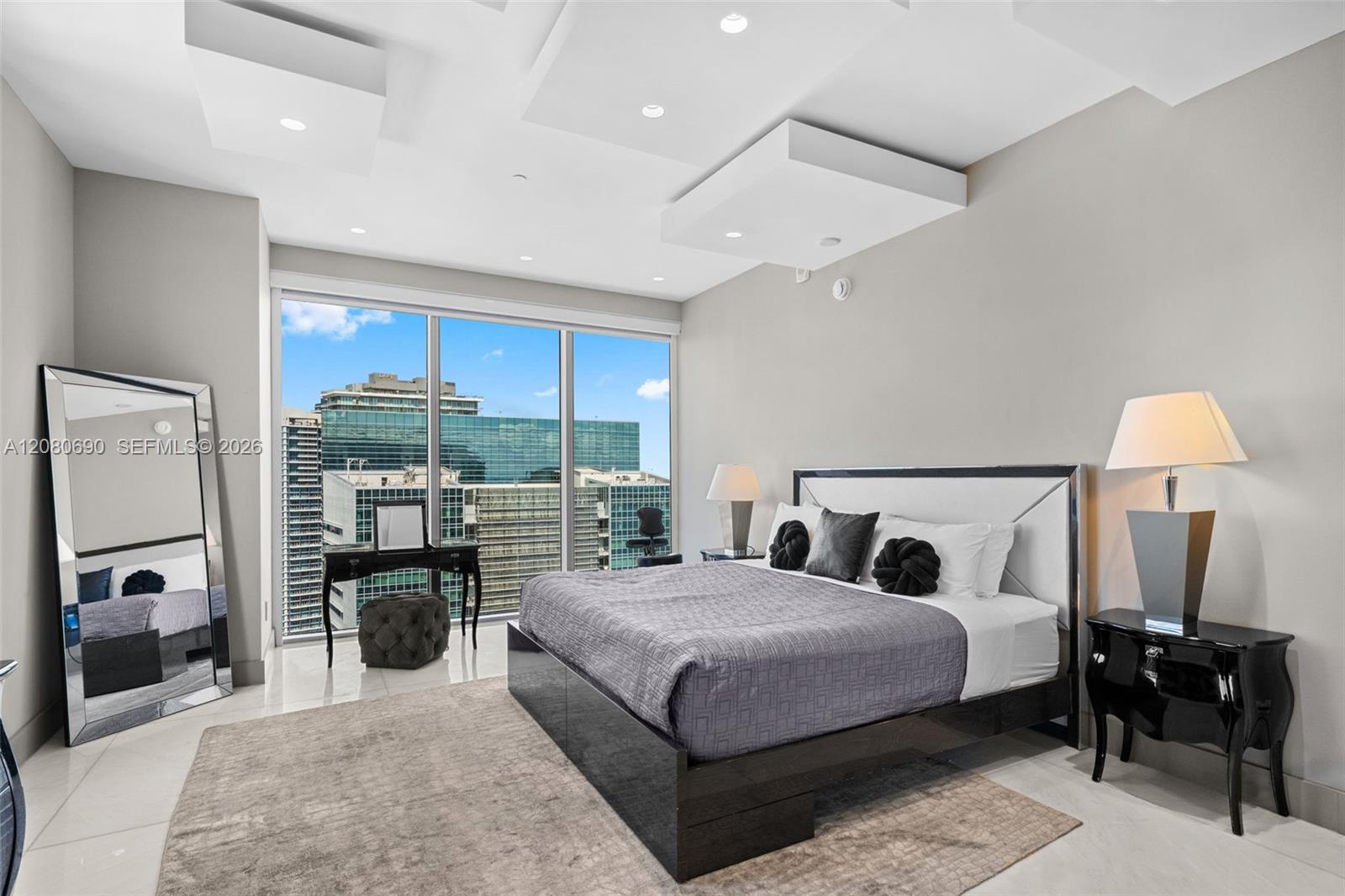 1300 BRICKELL BAY DR #PH4400