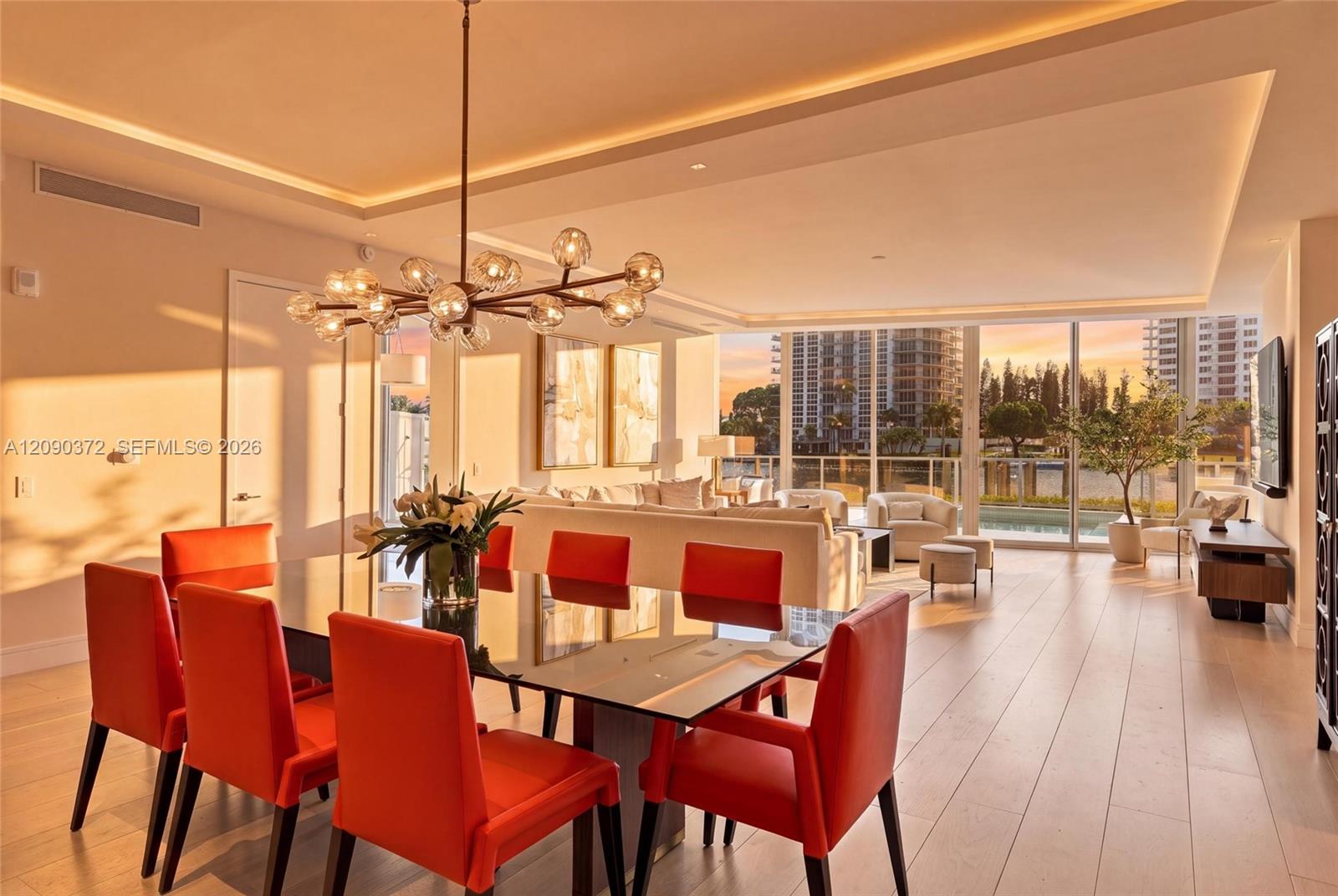 725 OCEAN BLVD #105