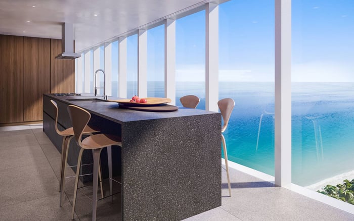Why 2000 Ocean Hallandale Beach belongs on the shortlist for buyers prioritizing bayfront light with less beach maintenance