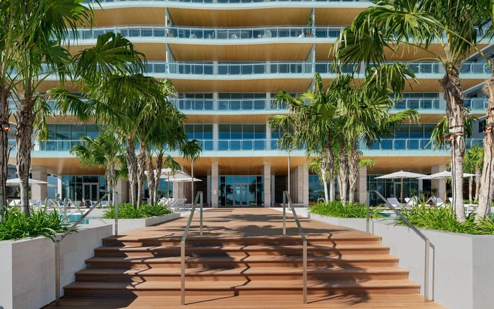 57 Ocean Miami Beach: How Branded Service and Residential Privacy Shape the Buyer Experience