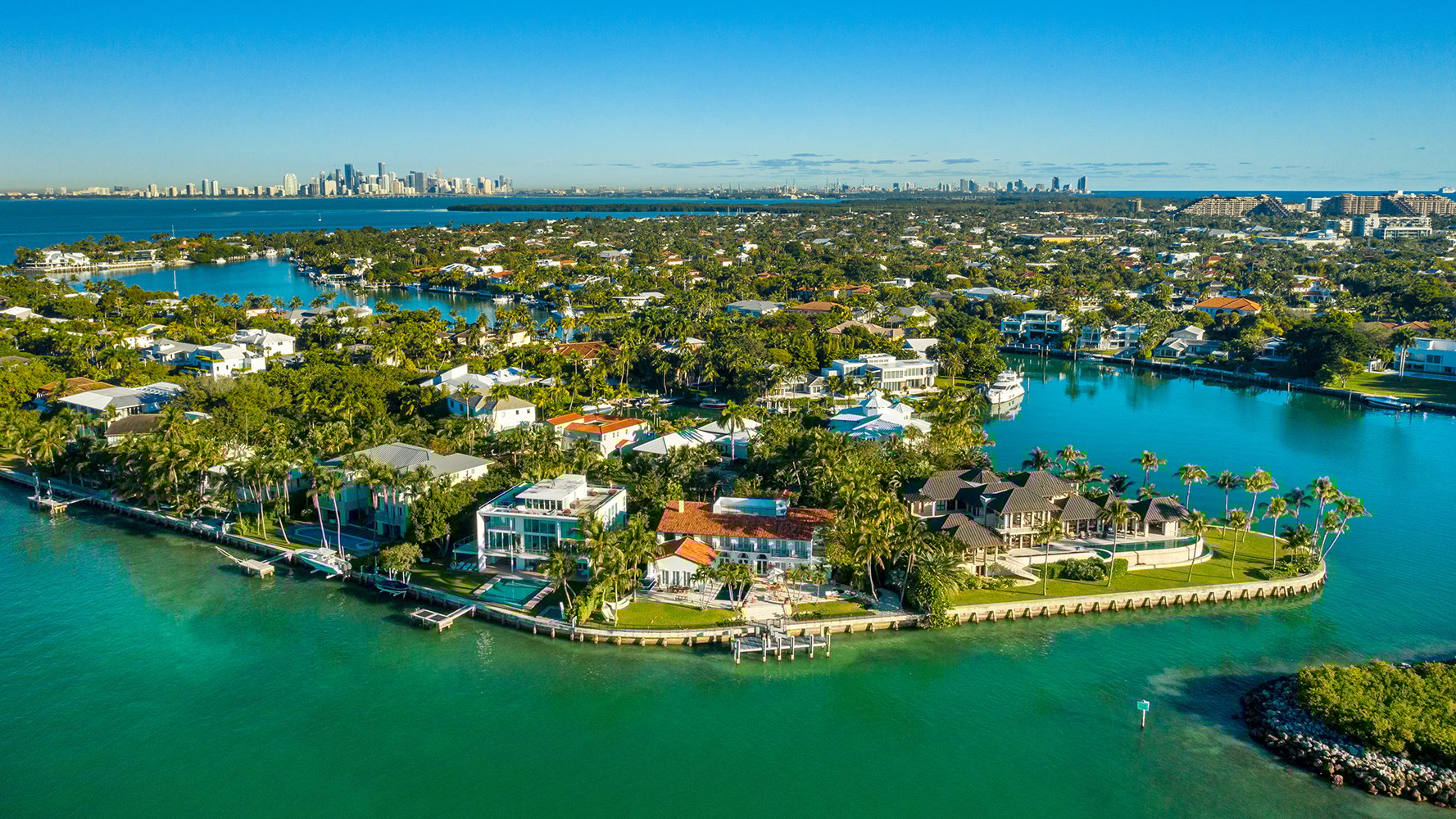 Different Priorities: How Luxury Home Shopping Differs for Retirees vs. Young Families in South Florida