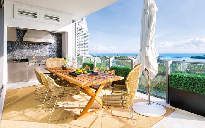 Best Miami Luxury Residences for Buyers Evaluating Art-Week Entertaining Without Excessive Public Circulation