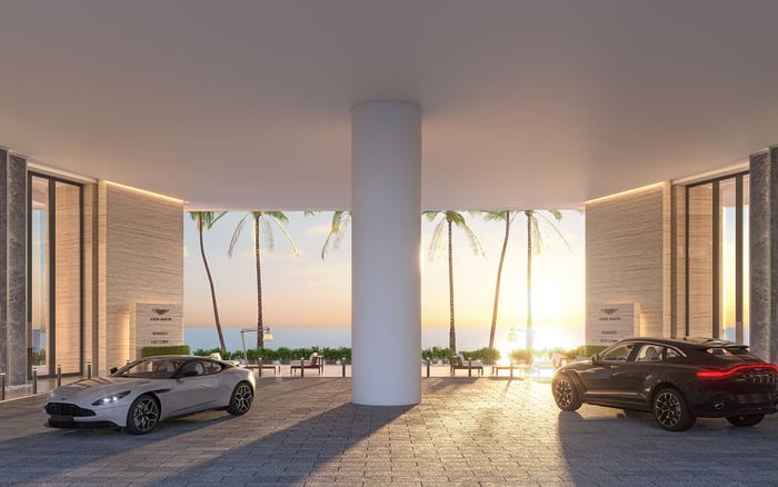 The Residences at Mandarin Oriental, Miami vs. Aston Martin Residences Downtown Miami: Waterfront arrival experience and private drop-offs