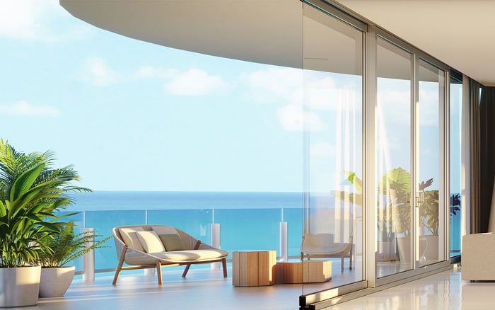 Why Aston Martin Residences Downtown Miami belongs on the shortlist for buyers prioritizing a coastal lifestyle with simpler maintenance
