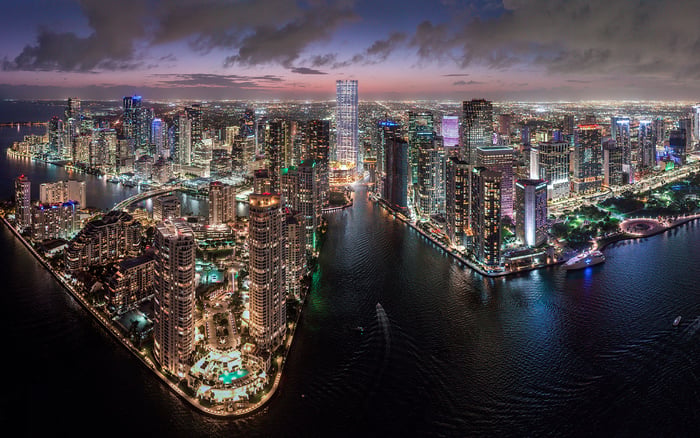 The 2026 Buyer’s Lens on Baccarat Residences Brickell: Walkability to Dining and Offices Without Losing Ownership Discipline