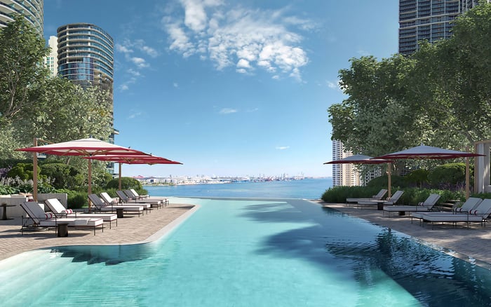 New Florida Residents from Hong Kong: What to Review Before Buying Waterfront Property in Brickell
