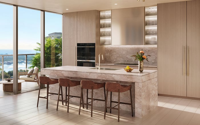 57 Ocean Miami Beach or Banyan Tree Residences West Palm Beach: Where the Better Fit Depends on Restaurant Proximity, Noise Management, and Social Energy