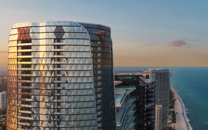 Bentley Residences vs Avenia in Sunny Isles Beach and Aventura: Views & exposure