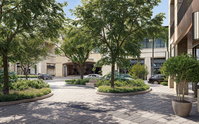 Parking and Valet Logistics at Cora Merrick Park: Questions for Multi-Car Luxury Households