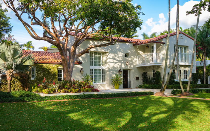 Top 5 Features to Look for in a Family-Friendly Luxury Neighborhood
