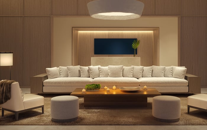 EDITION Edgewater or 888 Brickell by Dolce & Gabbana: A 2026 Buyer Test for Acoustic Comfort, Technology Infrastructure, and Remote-Work Privacy