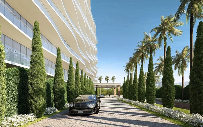 Houston to Surfside: What a Family Office Should Plan Around-Domestic Staff Accommodation, Service Entry, Parking, and Background Checks