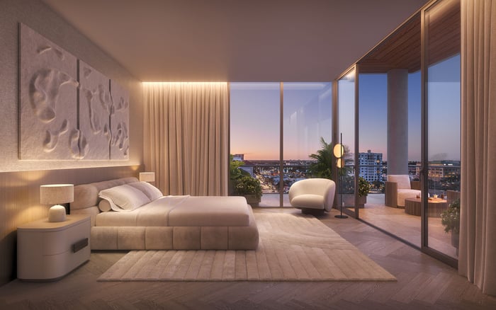For Buyers Considering Glass House Boca Raton: How Exposure, Heat Gain, and Wind Pressure Should Influence Line Selection