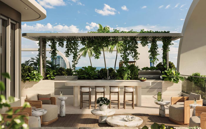 How to Compare Restaurant Noise Before Choosing Oceanfront, Bayfront, or City Living