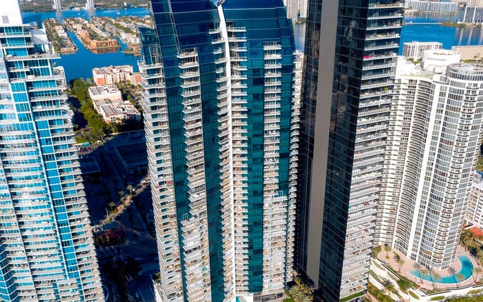 Before Buying at Jade Ocean Sunny Isles Beach: How Bridge Clearance, Vessel Draft, and Crew Logistics Affect a Waterfront Purchase