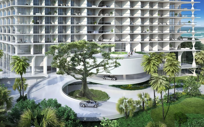 Jade Signature Sunny Isles Beach vs Shore Club Private Collections Miami Beach: Choosing Between Primary-Suite Privacy, Guest Circulation, and Long-Term Comfort Without Being Distracted by Branding