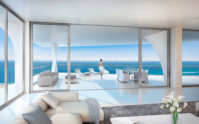 The 2026 Buyer’s Lens on Jade Signature Sunny Isles Beach: High-Floor Ocean Views Without Losing Ownership Discipline