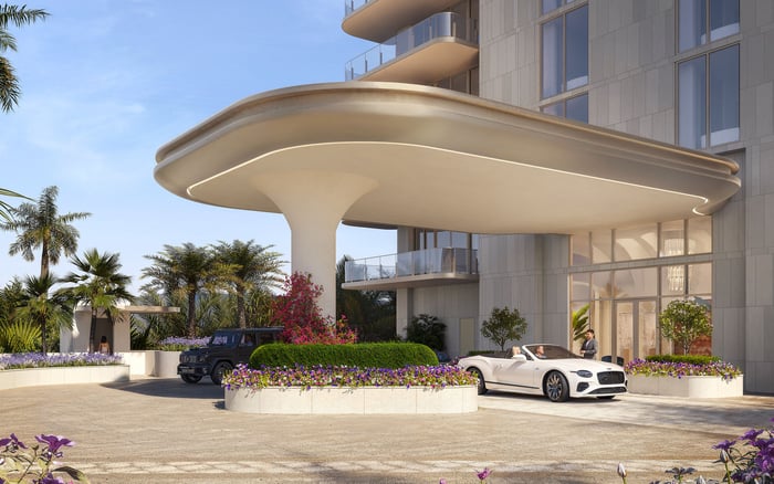 Maison D'Or South Flagler, Shorecrest Flagler Drive West Palm Beach, and Alma Bay Harbor Islands: Which Ownership Model Best Fits Buyers Who Care More About Staff Flow Than Social Amenities