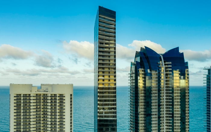 Muse Residences Sunny Isles Beach and Armani Casa Residences Pompano Beach: What Full-Time Owners Should Know About Marina Logistics, Guest Arrival, and Back-of-House Flow