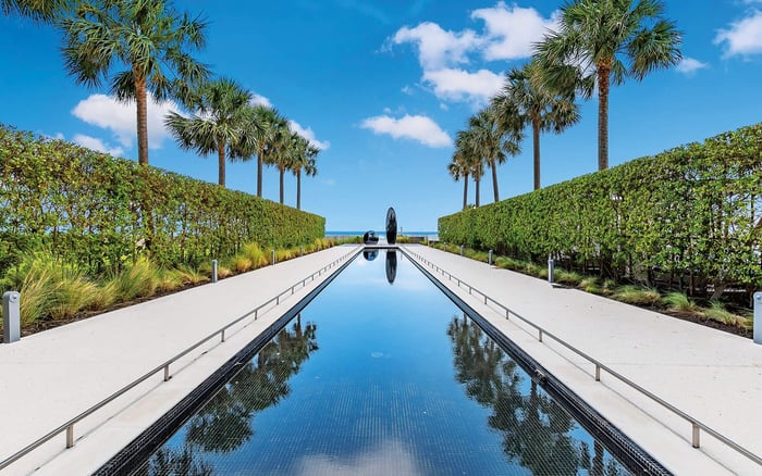How questions about building governance change the choice between Fisher Island and Key Biscayne