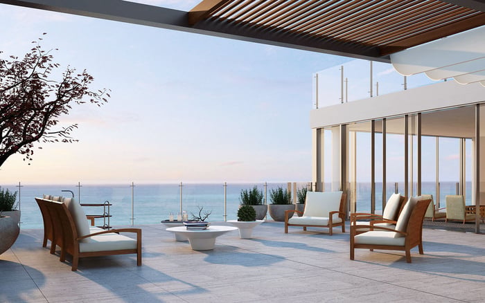 Oceana Key Biscayne and The Surf Club Four Seasons Surfside: How Building Culture Shapes Marina Logistics, Guest Arrival, and Back-of-House Flow