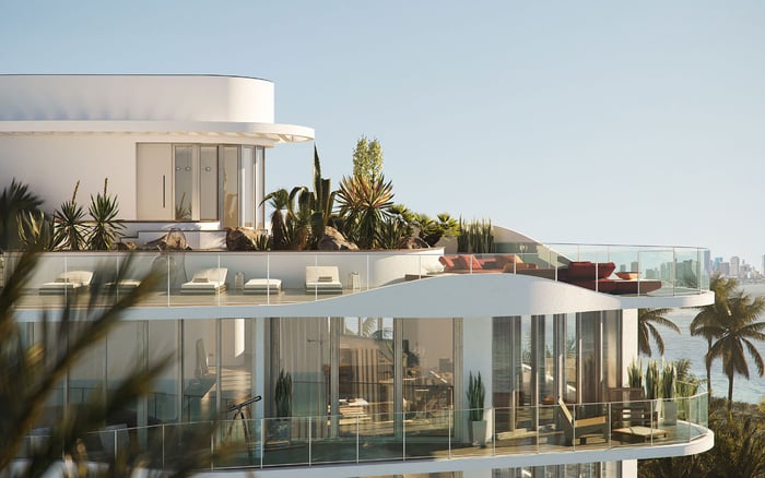 Top 5 Lock-and-Leave Residences in Bay Harbor Islands for Penthouses with Defensible Roof Rights and Manageable Mechanical Adjacency