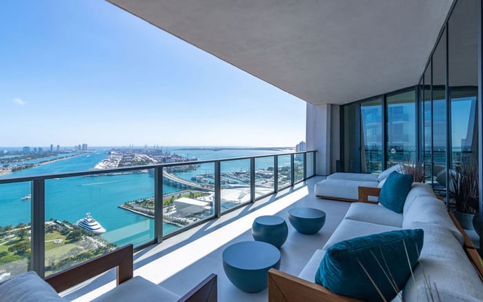 One Thousand Museum Downtown Miami for buyers who want hospitality without heavy public traffic: a more intentional Downtown Miami lifestyle guide